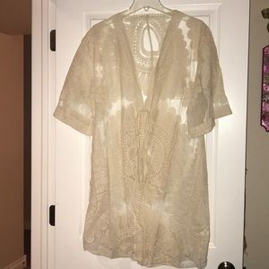 Flower embroidered mesh kimono